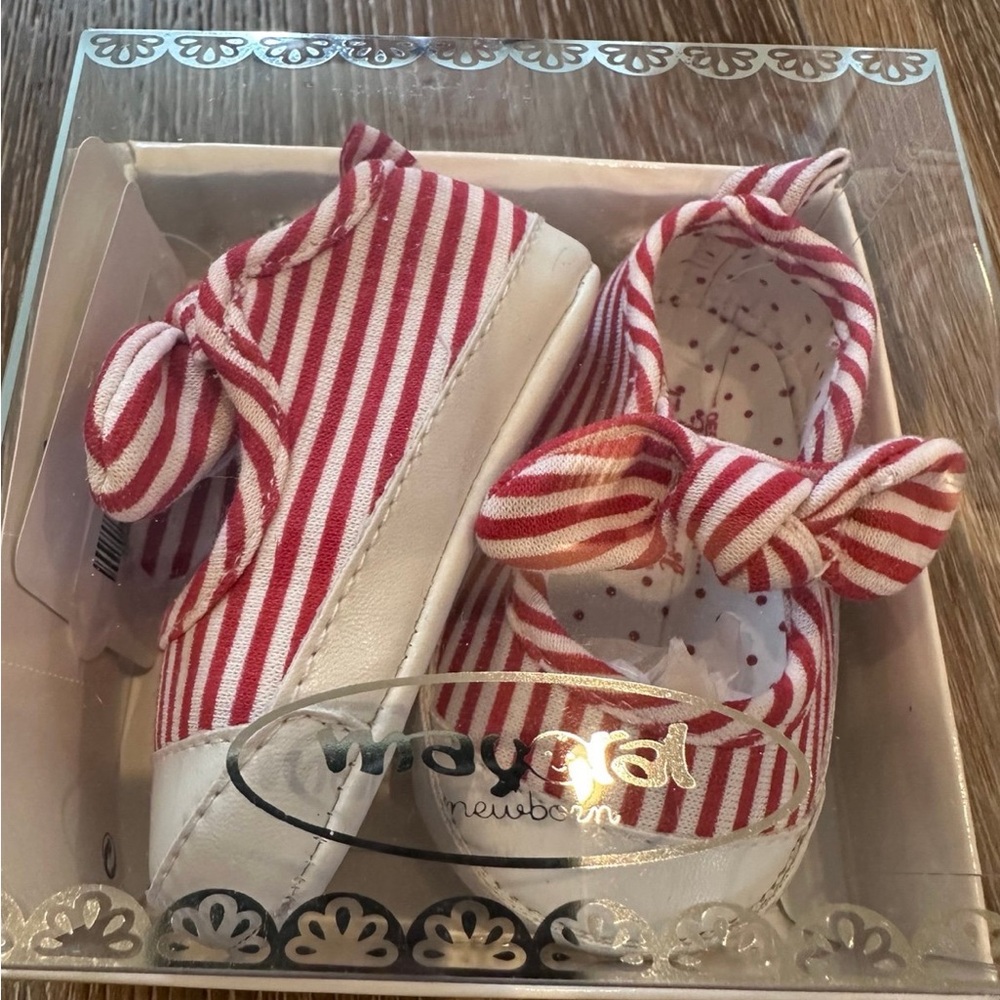 New in box‎ mayoral red white stripe newborn crib shoes 4th July